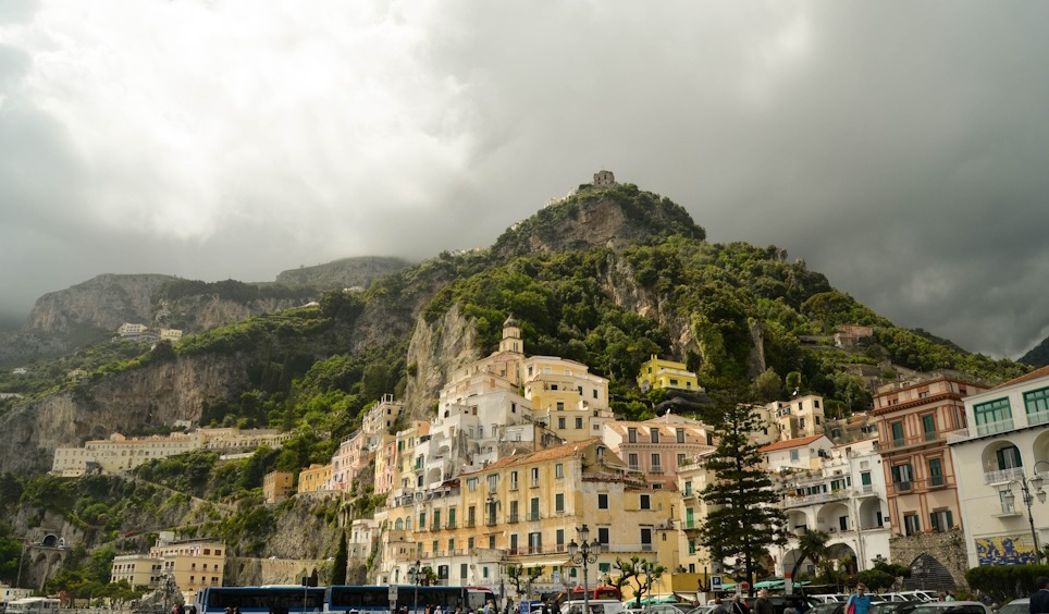 landscape-sea-coast-mountain-hill-town-1264862-pxhere.com