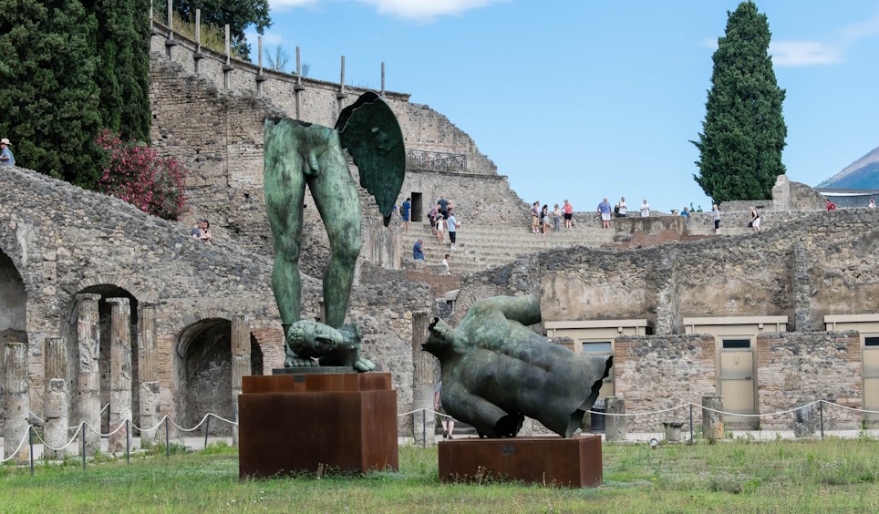 monument-statue-italy-tourism-sculpture-art-535653-pxhere.com